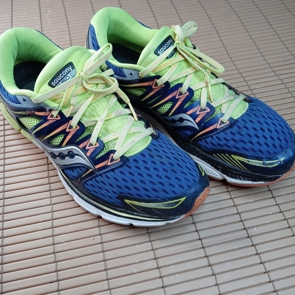 Saucony Triumph ISO Series S20262-1 Mens Athletic Running Shoes blue Size 12.  5 - Picture 1 of 10